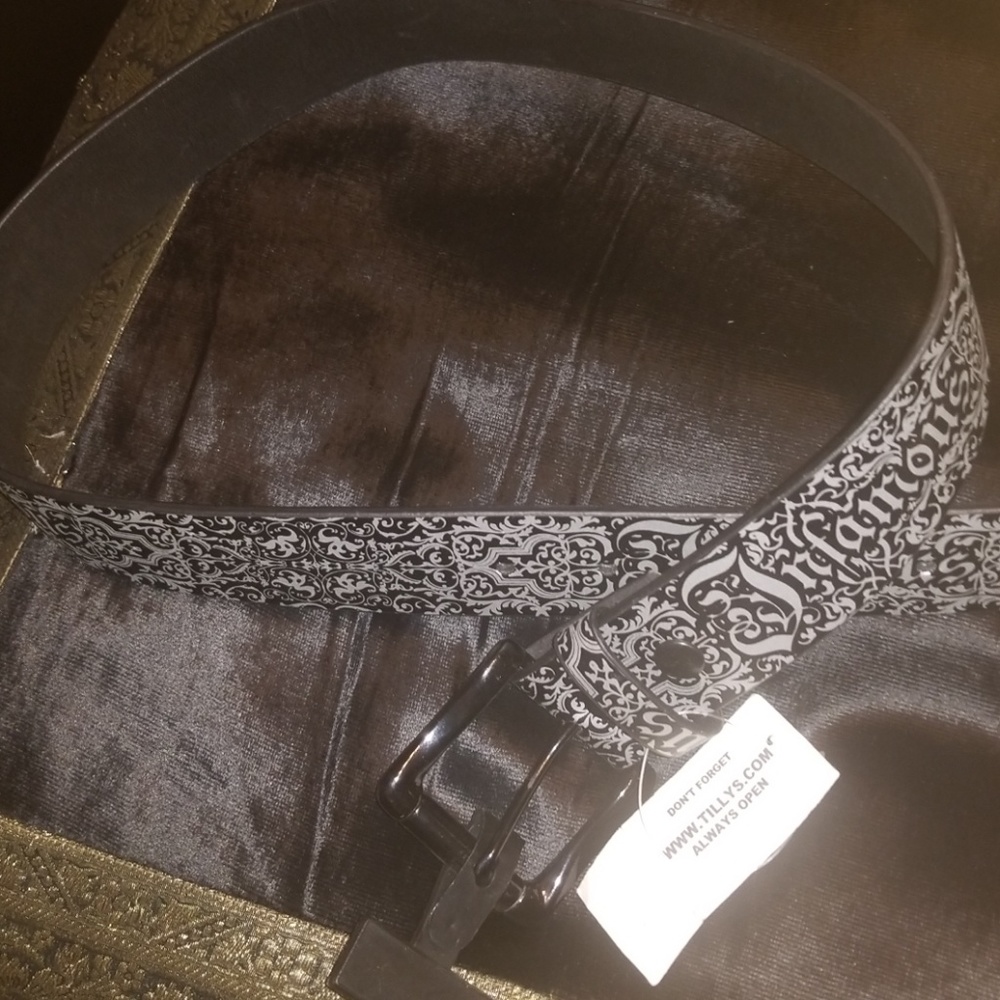 Infamous Scroll Detail Belt NWT